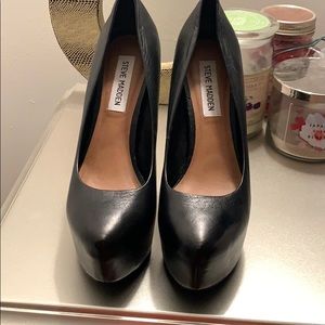 Steve Madden Dejavu Black Shoes size 8